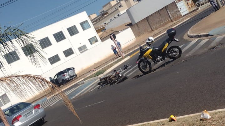 Foto 9 de 9 — ​Acidente grave deixa motociclista ferido na Avenida Maurício Galli